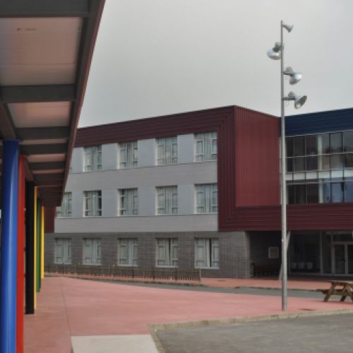 Cubrición patio Colegio Colombres