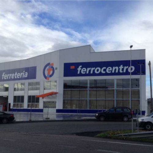 Edificio comercial   Ferrocentro