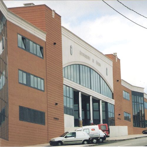 Parque de Bomberos y Estación de Policía Local - Oviedo