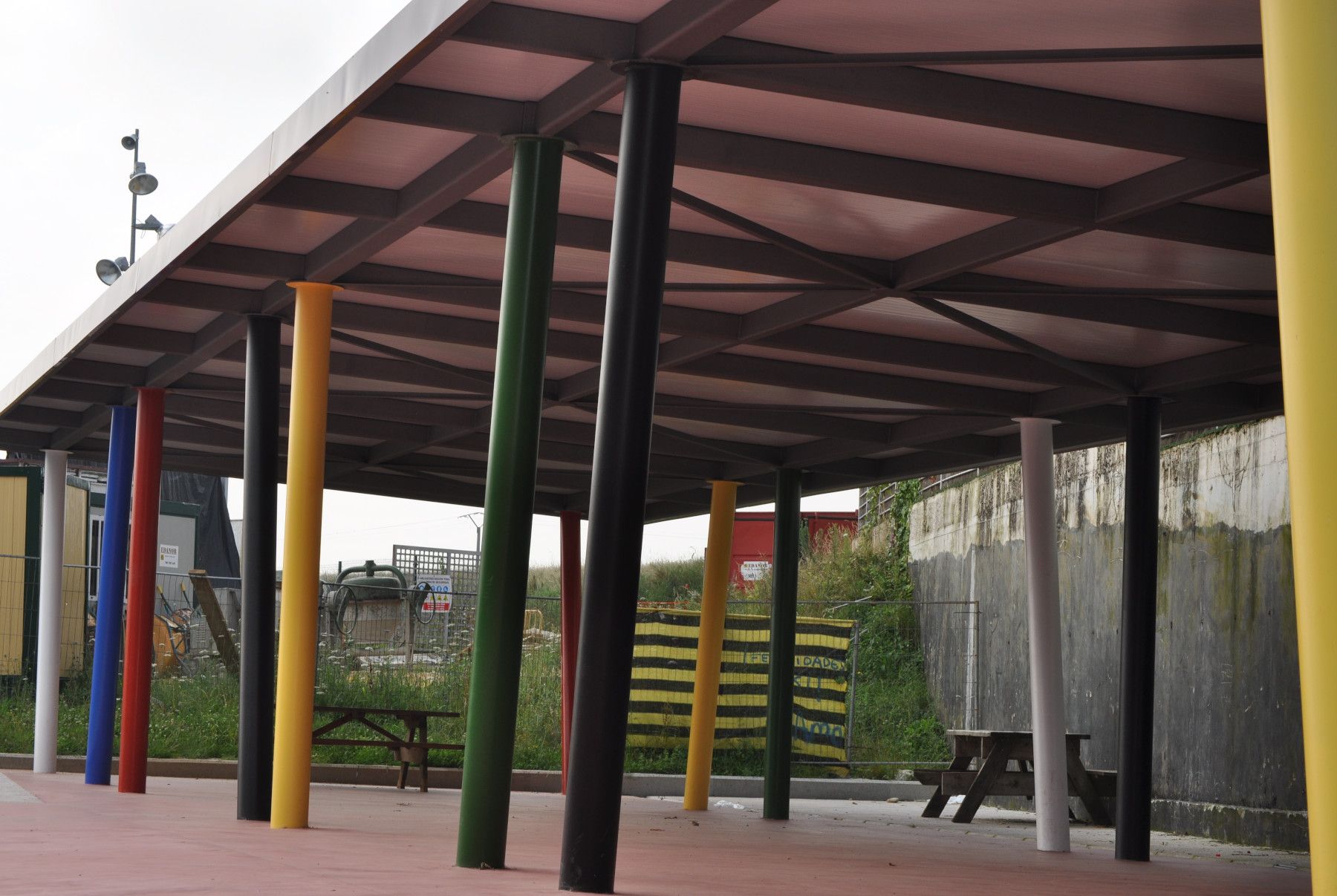 Cubierta Patico Colegio Público Colombres - Colombres
