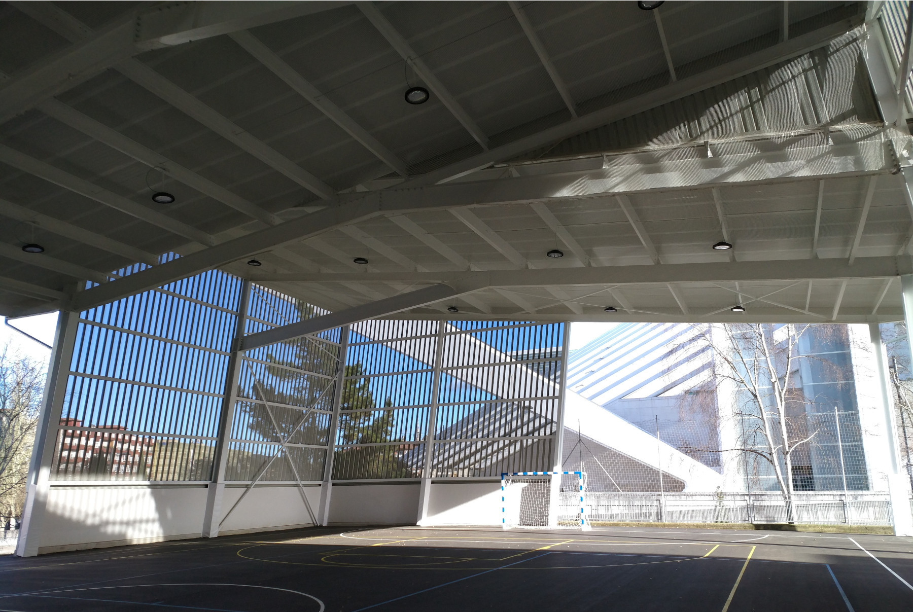 Cubrición de Pistas Polideportivas en Colegio Público Buenavista I, Colegio Público Buenavista II, Colegio Público Ventanielles (Oviedo)